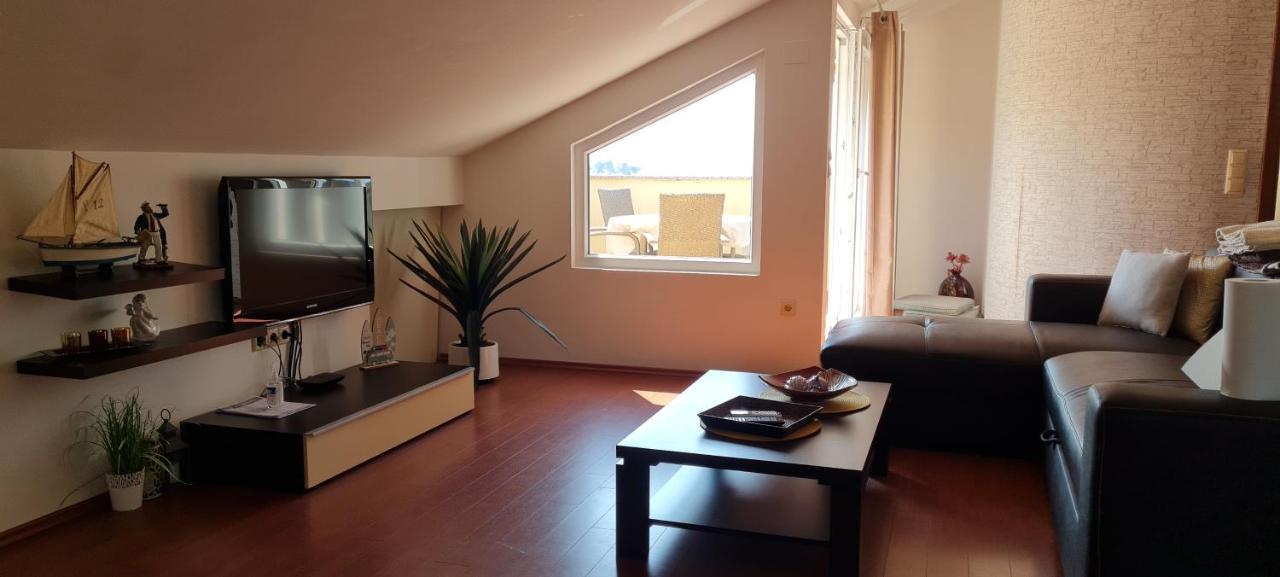 Apartman Nane Banjol Exterior photo