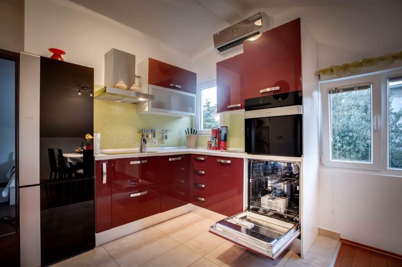 Apartman Nane Banjol Exterior photo