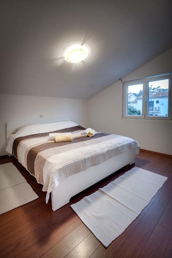 Apartman Nane Banjol Exterior photo
