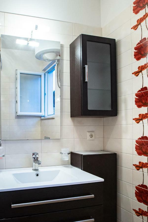 Apartman Nane Banjol Exterior photo