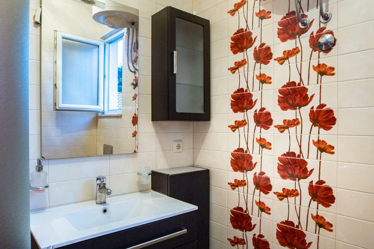 Apartman Nane Banjol Exterior photo